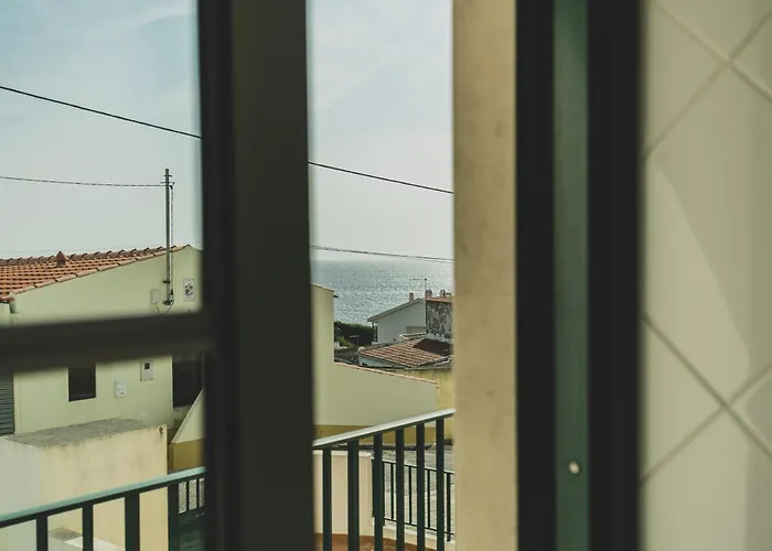 81 - Sea La Vie * アトウギア・ダ・バレイア